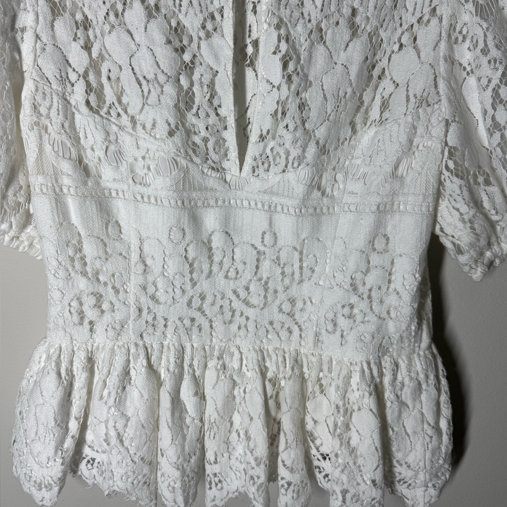 SAYLOR FERA White Women’s Lace Peplum Top Sz. S - Picture 10 of 12
